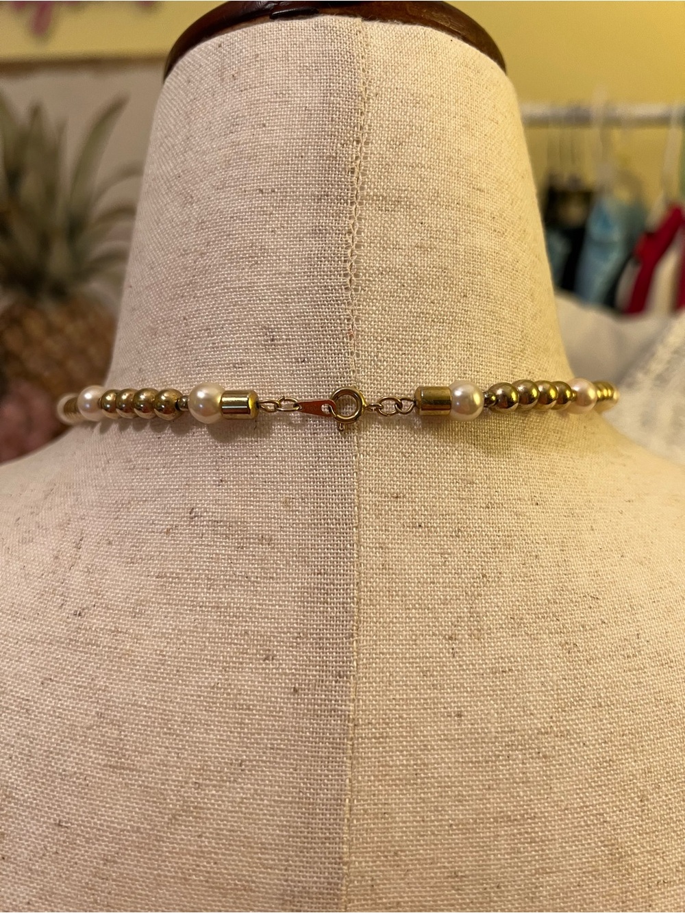 Vintage Signed Korea Classic Gold and Pearl Long Necklace - Picture 8 of 10